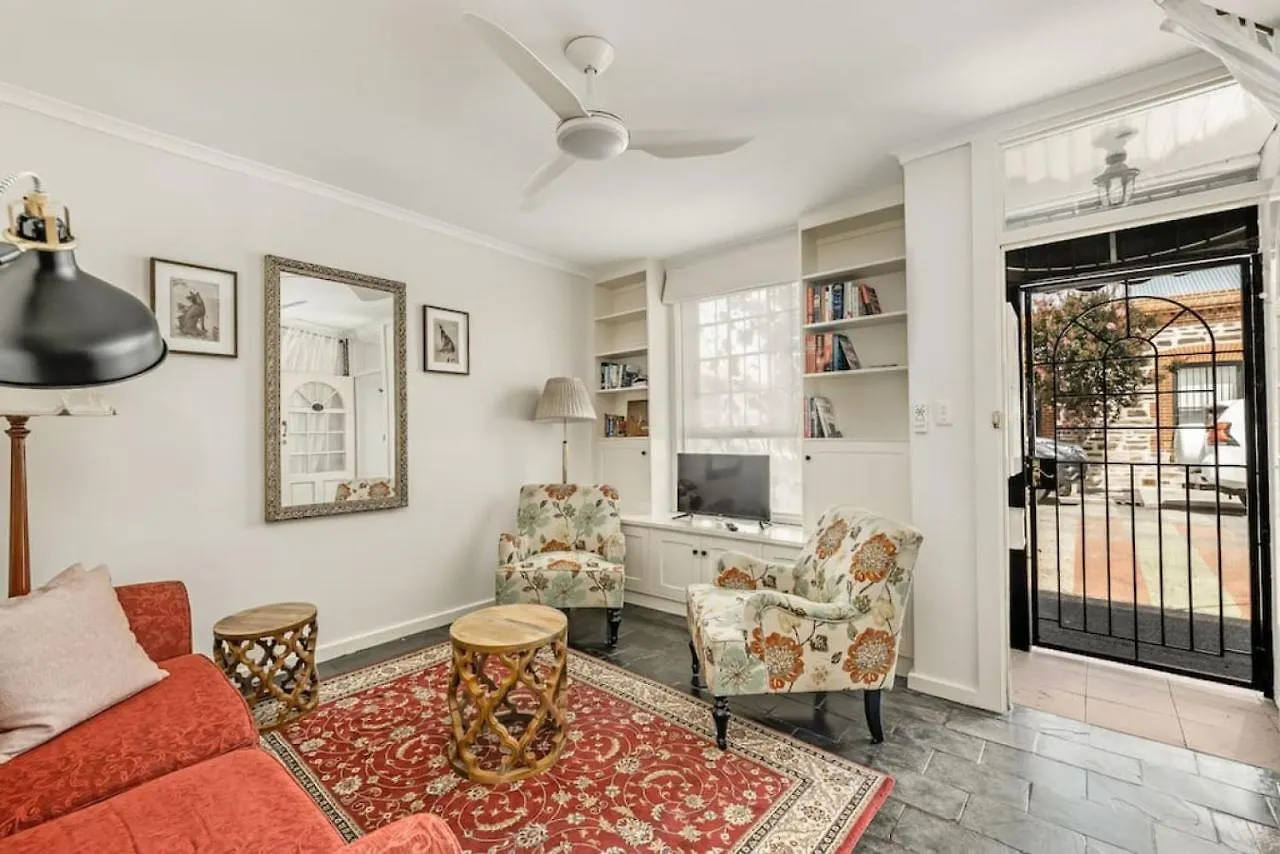 Stylish And Modern 2 Bedroom Townhouse In Claxton Adelaide 0*,  Australia